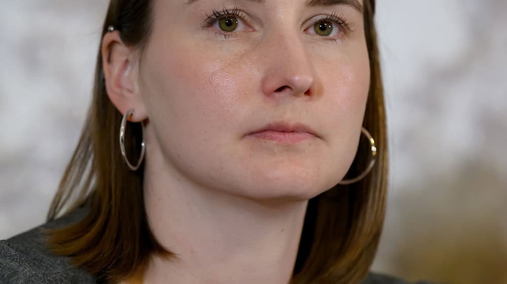 Die Überwindung der Wohnungslosigkeit in Thüringen ist laut Sozialministerin Katharina Schenk eine Gemeinschaftsaufgabe. (Archivbild) / Foto: Hendrik Schmidt/dpa
