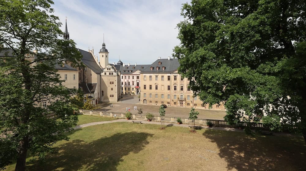 Ein neuer Masterplan sieht vor, die Museen und Immobilien des Altenburger Schlossbergs zu einem Bildungscampus zu entwickeln. (Archivfoto) / Foto: Bodo Schackow/dpa