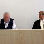 Weil er seine Ehefrau mit einem Kissen erstickt hat, ist ein Rentner aus dem Unstrut-Hainich-Kreis wegen Totschlag zu zwei Jahren auf Bewährung verurteilt worden. / Foto: Marie-Helen Frech/dpa