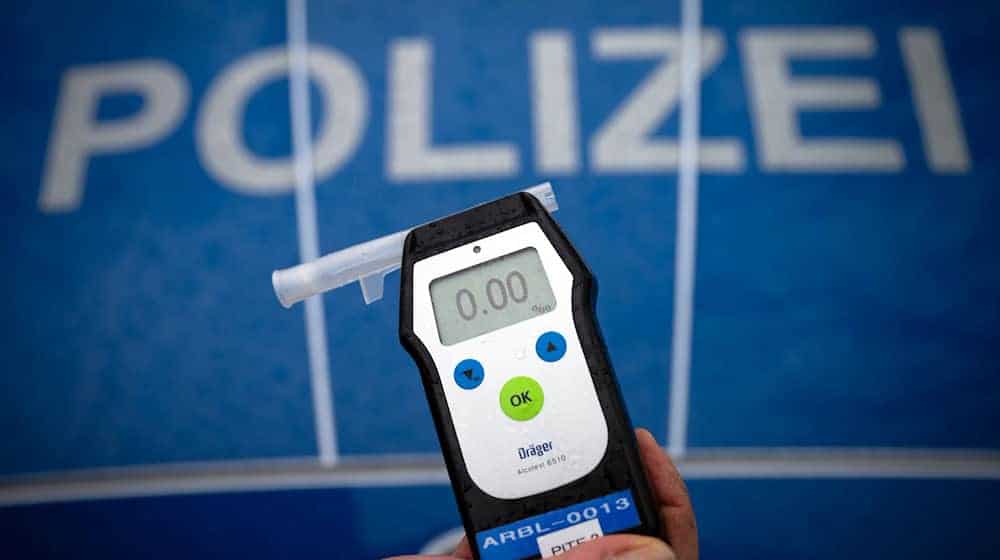Nahezu überall und in nahezu jeder Form hat die Thüringer Polizei an diesem Wochenende Verkehrsteilnehmer im Rausch ertappt. Alkohol, Cannabis, Amphetamine - in manchen Fällen kam alles gleichzeitig zusammen. (Archiv-Symbolfoto) / Foto: Soeren Stache/dpa