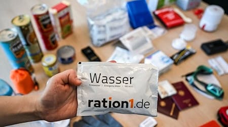 Beim Zivilschutz geht es nicht nur um staatliche Vorsorge, sondern auch darum, dass sich Bürgerinnen und Bürger auf Krisen vorbereiten. (Symbolbild) / Foto: Jens Kalaene/dpa