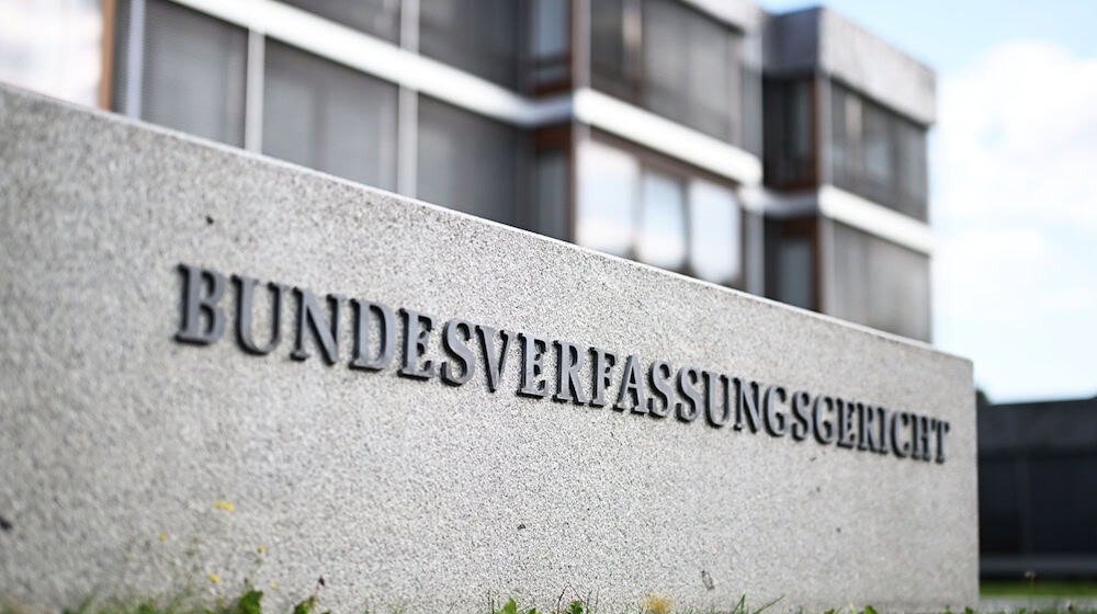 Ein Familienrichter hatte in Karlsruhe Verfassungsbeschwerde eingelegt. (Archivbild) / Foto: Uli Deck/dpa
