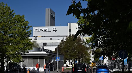 Die Beschäftigtenzahl bei Opel in Eisenach ist stabil  / Foto: Martin Schutt/dpa