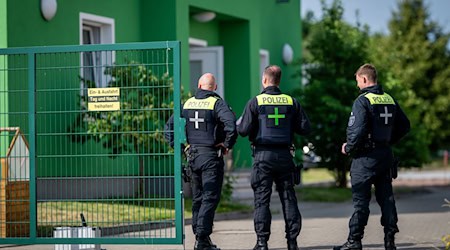 Zwei Mal wurden die Räume der Gewerkschaft der Polizei in Erfurt in diesem Jahr durchsucht. (Archivbild) / Foto: Jacob Schröter/dpa