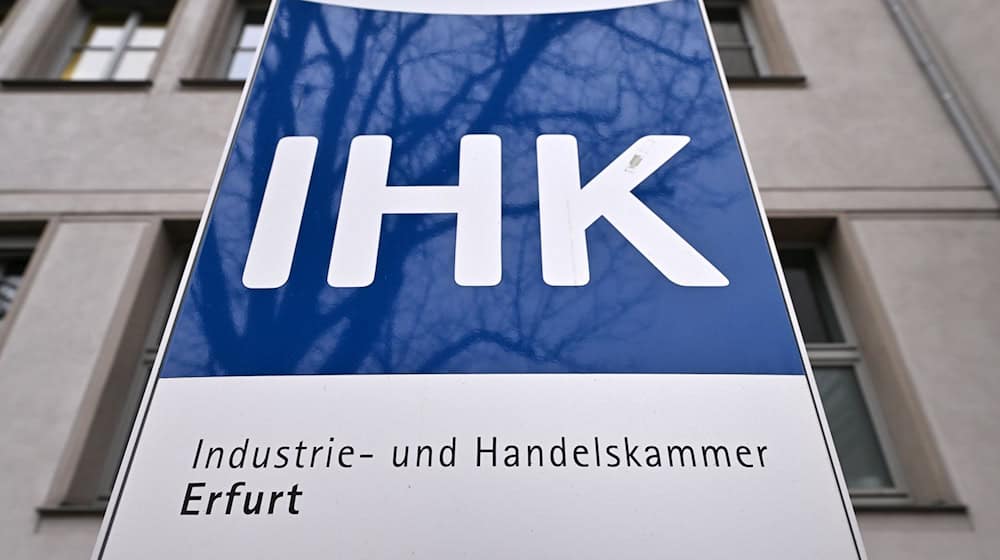 IHK-Chefin skeptisch über geplante Neuverschuldung in Thüringen. (Archivbild) / Foto: Martin Schutt/dpa