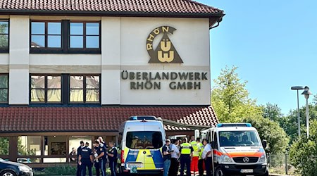 Nach der Attacke in Mellrichstadt wird der mutmaßliche Täter vorläufig in einer Psychiatrie untergebracht. / Foto: Daniel Vogl/dpa