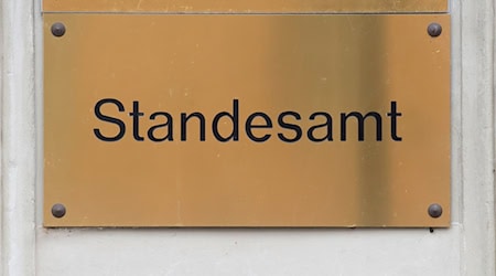 Seit dem 1. Mai 2025 gibt es neue Regelungen bei der Gestaltung von Doppelnamen für Familien. In Thüringen ist deswegen zuletzt der Beratungsaufwand deutlich gestiegen. (Archivbild) / Foto: Paul Zinken/dpa-Zentralbild/dpa