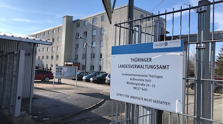 In der Landeserstaufnahme in Suhl ist derzeit viel Platz. (Archivbild) / Foto: David Hutzler/dpa