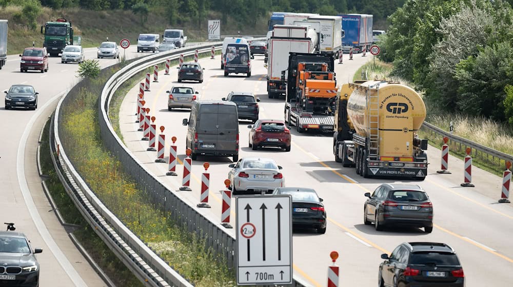 In Sachsen, Sachsen-Anhalt und Thüringen beginnt in den nächsten Tagen der Rückreiseverkehr. (Archivbild) / Foto: Sebastian Kahnert/dpa