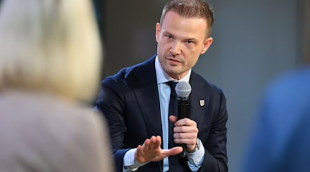 Thüringens Staatskanzleichef und Europaminister Stefan Gruhner (CDU) will sich dafür einsetzen, dass der Freistaat mehr Geld aus EU-Programmen bekommt. (Archivbild) / Foto: Jan Woitas/dpa