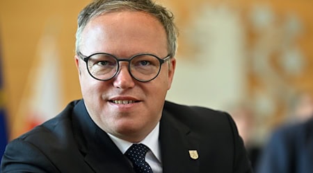 Thüringens Ministerpräsident (CDU) will die Einhaltung von Zusagen bei der Stromsteuer  / Foto: Martin Schutt/dpa