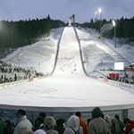 Die Vogtland-Arena in Klingenthal übernimmt den Skisprung-Weltcup von Lake Placid. / Foto: Thomas Eisenhuth/dpa