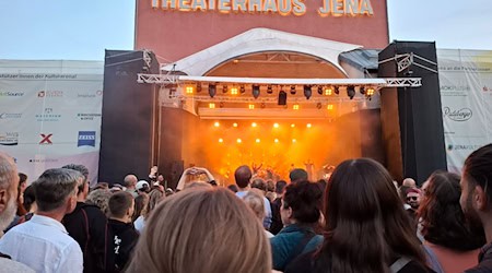 Der Jahrgang 2025 der Jenaer Kulturarena geht am Sonntag zu Ende.  / Foto: Marie Frech/dpa
