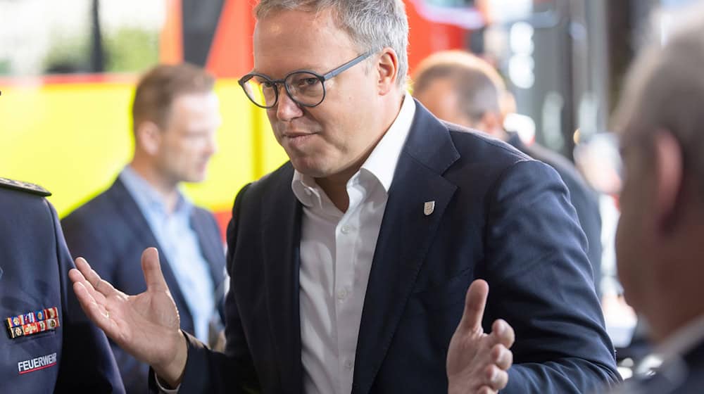 Thüringens Ministerpräsident Mario Voigt (CDU) sieht gute Chancen für einen neuen Anlauf bei der Wahl von Richtern für das Bundesverfassungsgericht. / Foto: Michael Reichel/dpa