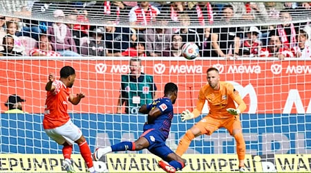 RB Leipzig hatte beim Sieg in Mainz kaum brenzlige Situationen zu überstehen. / Foto: Uwe Anspach/dpa