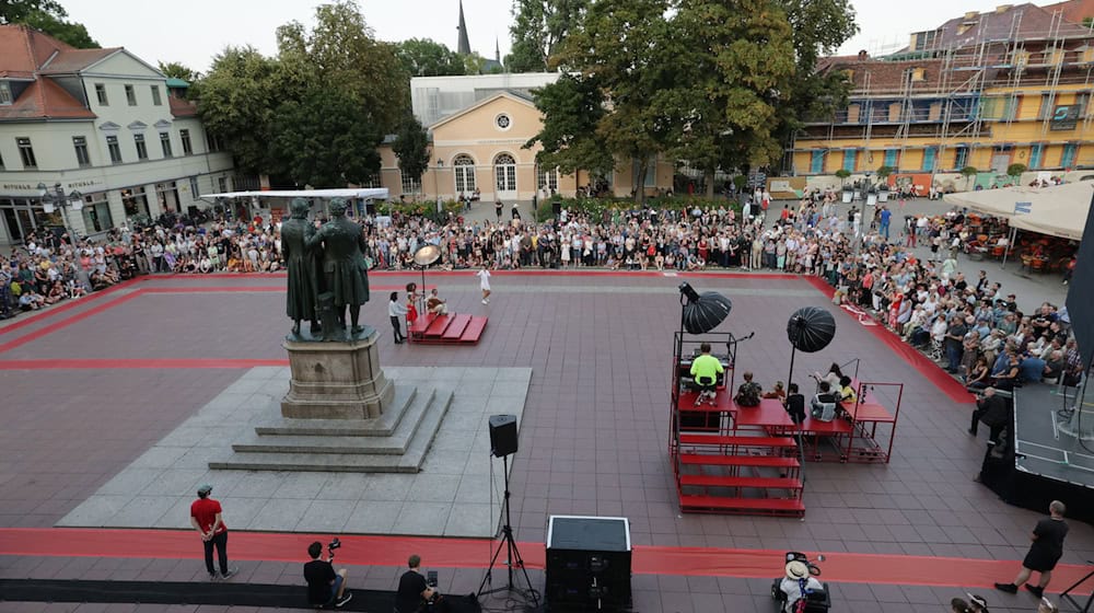 Das Kunstfest in Weimar zog dieses Jahr wieder Tausende Menschen an. (Archivbild) / Foto: Bodo Schackow/dpa