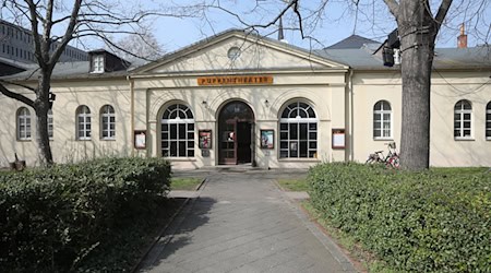 Nach der Sanierung öffnet das Geraer Puppentheater seine Tore (Archiv).  / Foto: Bodo Schackow/ZB/dpa