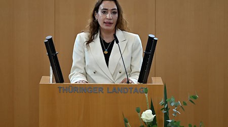 Vollständig aufklärt sei der NSU-Komplex bis heute nicht, sagt Semiya Şimşek.  / Foto: Martin Schutt/dpa