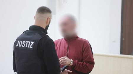 Der Angeklagte hat laut Staatsanwaltschaft und Verteidigung das Ende seiner Ehe nicht akzeptieren könne. / Foto: Bodo Schackow/dpa