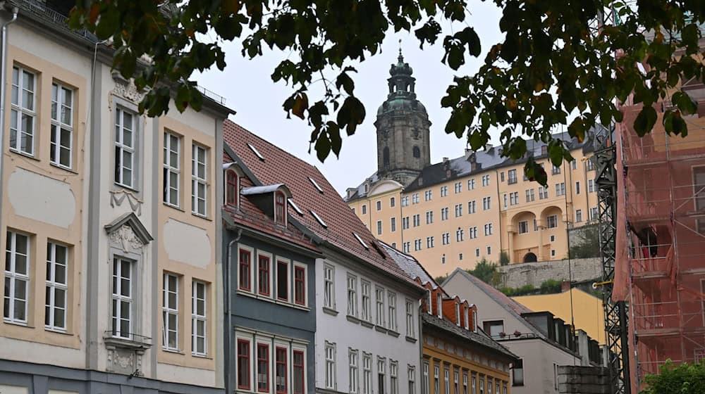 Die Einnahmen von Thüringer Kommunen wie hier Rudolstadt könnten sich besser entwickeln. (Symbolbild) / Foto: Martin Schutt/dpa post-slider