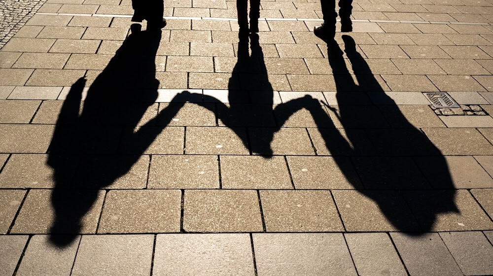 Immer mehr junge Menschen in Thüringen brauchen Erziehungshilfen. Besonders betroffen: Kleinkinder und Kinder im Grundschulalter. (Symbolbild) / Foto: Peter Kneffel/dpa Immer mehr junge Menschen in Thüringen brauchen Erziehungshilfen. Besonders betroffen: Kleinkinder und Kinder im Grundschulalter. (Symbolbild) / Foto: Peter Kneffel/dpa