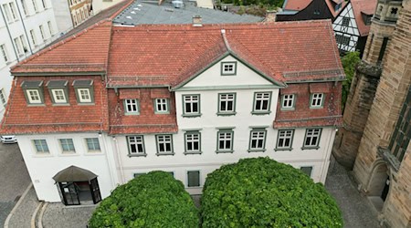Was verbindet Otto Dix mit Heinrich Reinhold? Eine neue Ausstellung zeigt Landschaftsbilder der beiden in Gera geborenen Künstler aus zwei Jahrhunderten. (Archivbild) / Foto: Bodo Schackow/dpa