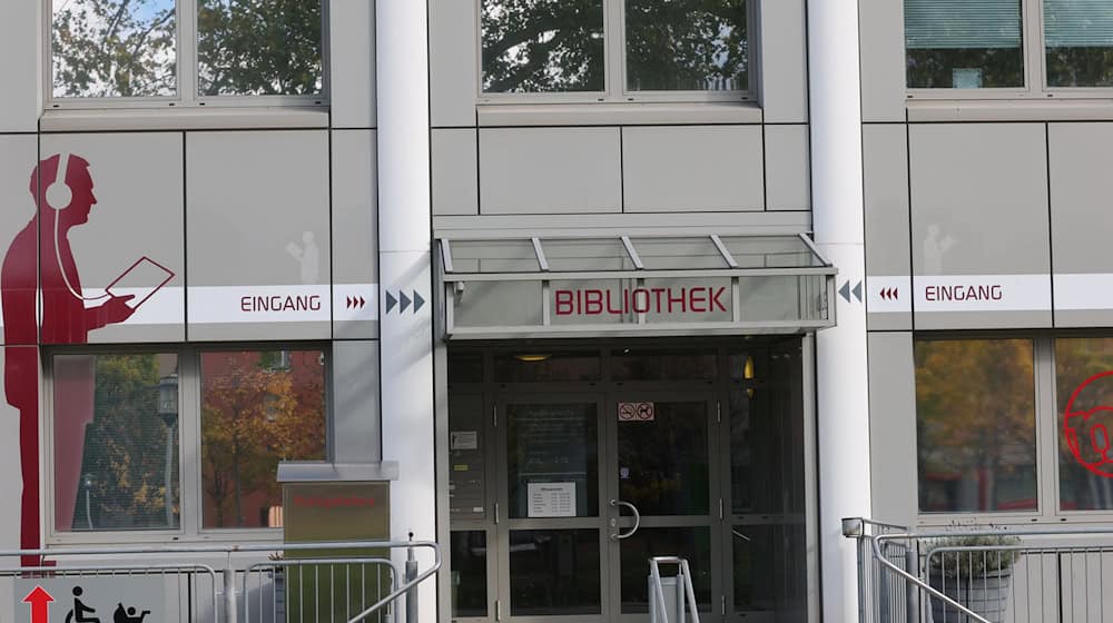 Der Thüringer Bibliothekspreis ist mit 10.000 Euro dotiert. / Foto: Bodo Schackow/dpa