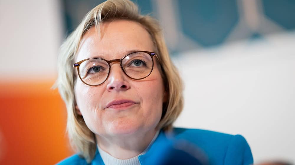 Finanzministerin Wolf legt Ergebnisse der Steuerschätzung vor. (Archivbild)  / Foto: Jacob Schröter/dpa Finanzministerin Wolf legt Ergebnisse der Steuerschätzung vor. (Archivbild)  / Foto: Jacob Schröter/dpa