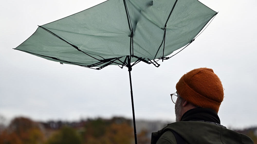 Sturmtief «Joshua» brachte neben Wind auch den ersten Schnee nach Thüringen.(Symbolbild) / Foto: Lilli Förter/dpa Sturmtief «Joshua» brachte neben Wind auch den ersten Schnee nach Thüringen.(Symbolbild) / Foto: Lilli Förter/dpa