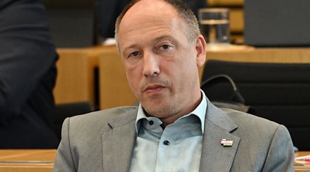 Der AfD-Politiker Ringo Mühlmann spricht sich für ein entschiedeneres Vorgehen gegen Linksextremismus aus. / Foto: Martin Schutt/dpa Der AfD-Politiker Ringo Mühlmann spricht sich für ein entschiedeneres Vorgehen gegen Linksextremismus aus. / Foto: Martin Schutt/dpa