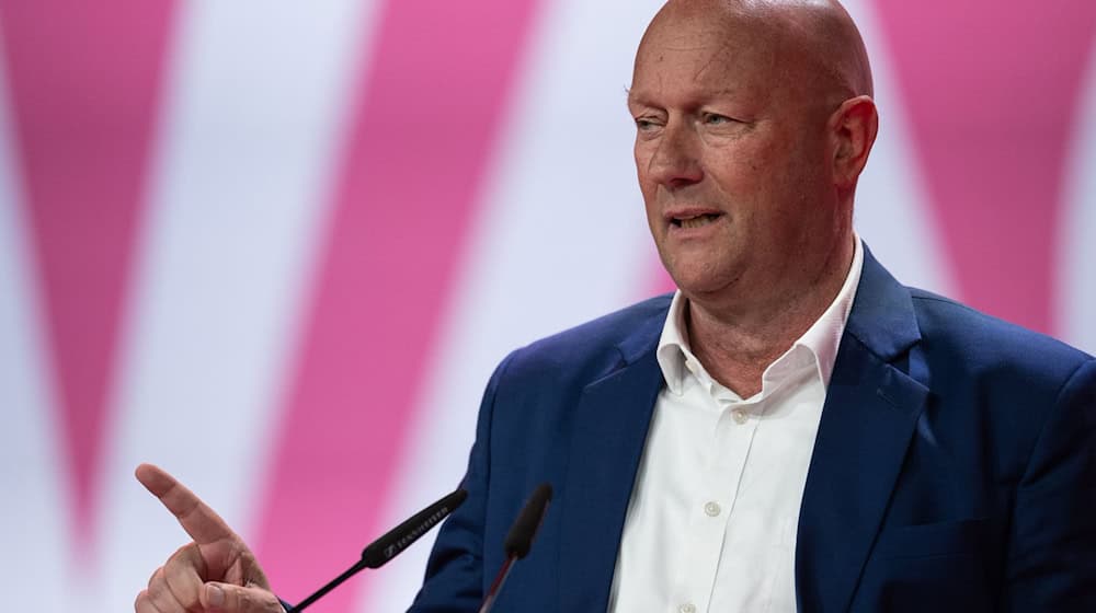 Der ehemalige Thüringer FDP-Politiker Thomas Kemmerich wurde in einer Gaststätte nicht bedient. (Archivbild) / Foto: Hannes P. Albert/dpa