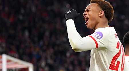  Assan Ouédraogo (RB Leipzig) jubelt nach dem Treffer zum 1:0 gegen Bremen. Nun fällt er verletzungsbedingt aus. / Foto: Jan Woitas/dpa