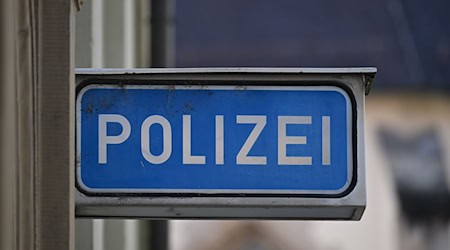 Unbekannte Täter haben zwei Hunde lebensgefährlich verletzt. (Symbolfoto) / Foto: Bernd Weißbrod/dpa