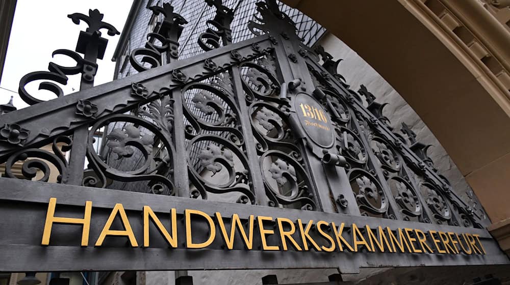 Thüringens Handwerk hofft auf eine konjunkturelle Belebung 2026 (Illustration).  / Foto: Martin Schutt/dpa