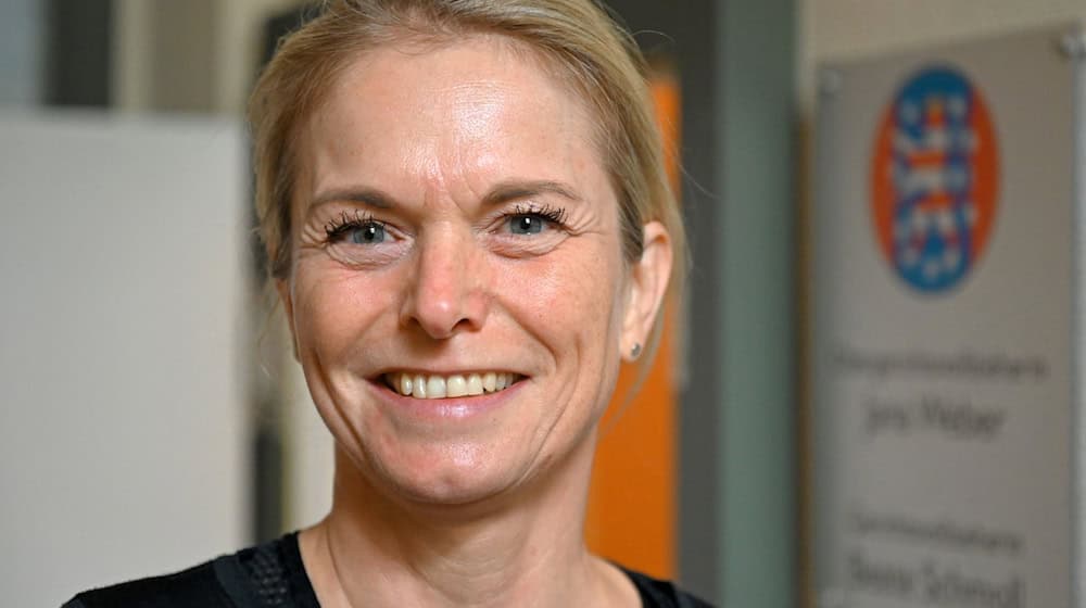 Gerichtsvollzieherin Jana Weber ist nach dem tödlichen Übergriff im Saarland in Sorge. (Archivbild) / Foto: Martin Schutt/dpa-Zentralbild/dpa