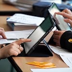 Digitalen Unterricht gab es nicht nur in der Corona-Zeit: Katholischen Religionsunterricht gibt es schon seit vielen Jahren in digitaler Form. (Symbolbild)  / Foto: Soeren Stache/dpa