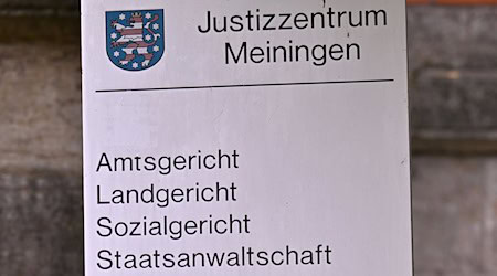 Nach dem Tod des 23-Jährigen wurde Anklage gegen vier mutmaßliche Täter erhoben. (Symbolbild) / Foto: Martin Schutt/dpa