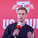 RB Leipzig-Boss Johann Plenge hat hohe Ziele für die Bullen. (Archivbild) / Foto: Jan Woitas/dpa