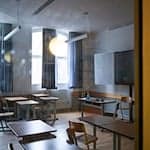 Aus Protest gegen die Wehrdienst-Pläne der schwarz-roten Koalition in Berlin wollen junge Menschen an diesem Freitag nicht in die Schule gehen, sondern auf den Straßen demonstrieren. (Symbolbild) / Foto: Jens Kalaene/dpa