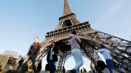 Von Halle über Erfurt in die Stadt der Liebe: Die neue ICE-Linie soll die beiden ostdeutschen Städte direkt mit Paris verbinden. (Archivbild) / Foto: Malte Christians/dpa/dpa-tmn