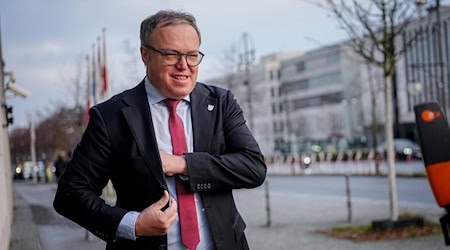 Thüringens Ministerpräsident Mario Voigt (CDU) will für seine politischen Entscheidungen verstärkt Daten nutzen. (Archivbild) / Foto: Kay Nietfeld/dpa
