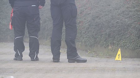 Der Fund der Nabelschnur hatte zu einem größeren Polizeieinsatz geführt. (Archivbild) / Foto: Pia Bayer/dpa