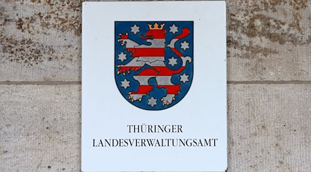 An der Spitze des Thüringer Landesverwaltungsamts wird ein Wechsel vorbereitet. (Symbolbild) / Foto: Martin Schutt/dpa