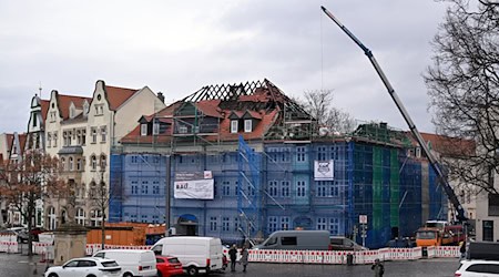 Rund 60 Hinweise zum Brand am Erfurter Domplatz sind bei der Polizei eingegangen. (Archivbild) / Foto: Martin Schutt/dpa