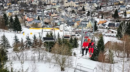 Zum Start in das Wochenende bleibt das Wetter heiter und trocken. (Symbolbild) / Foto: Mike Müller/dpa