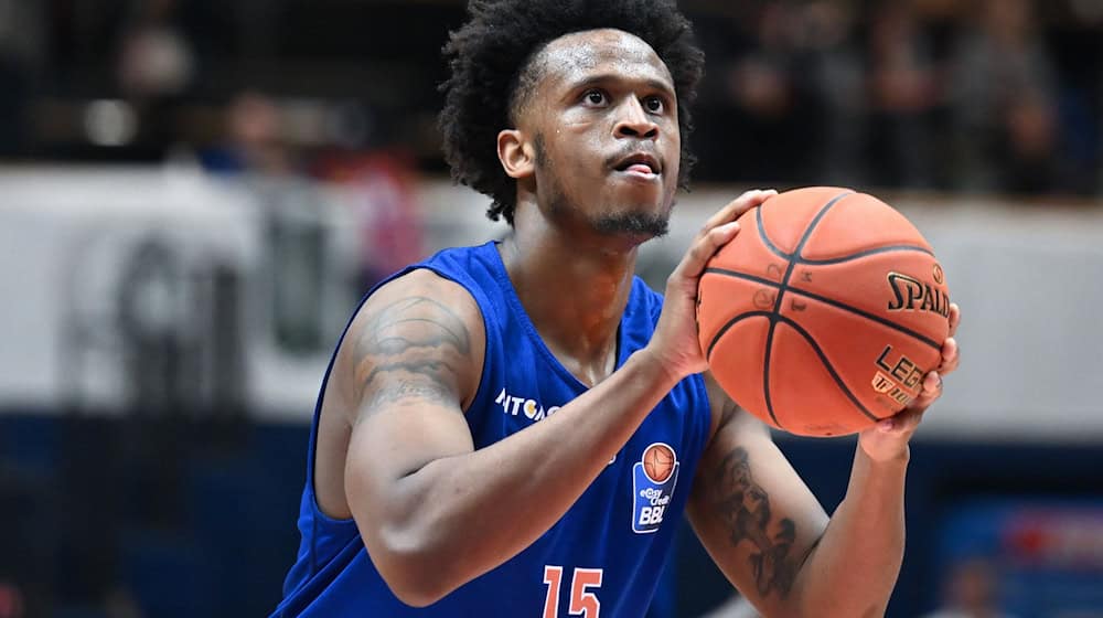 Weißenfels Stephon Jelks wechselt nach Estland. (Archivbild) / Foto: Hendrik Schmidt/dpa