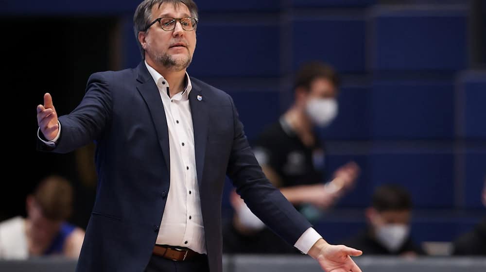 Weißenfels ehemaliger Head Coach Silvano Poropat ist nun Sportdirektor, nun kehrt er als Interimstrainer zurück. (Archivbild) / Foto: Jan Woitas/dpa-Zentralbild/dpa