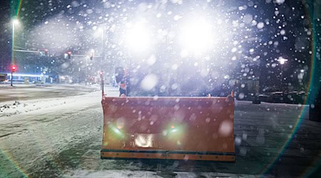Es werden teils heftige Schneefälle und -verwehungen erwartet. / Foto: Moritz Frankenberg/dpa