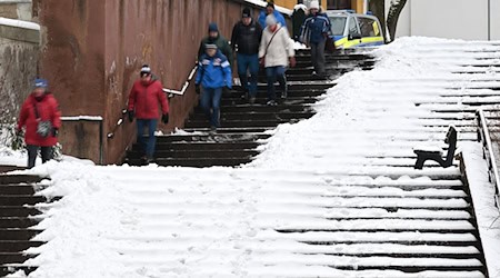 Aufgrund des Winterwetters kam es zu zahlreichen Unterrichtsausfällen in Thüringen. / Foto: Hendrik Schmidt/dpa