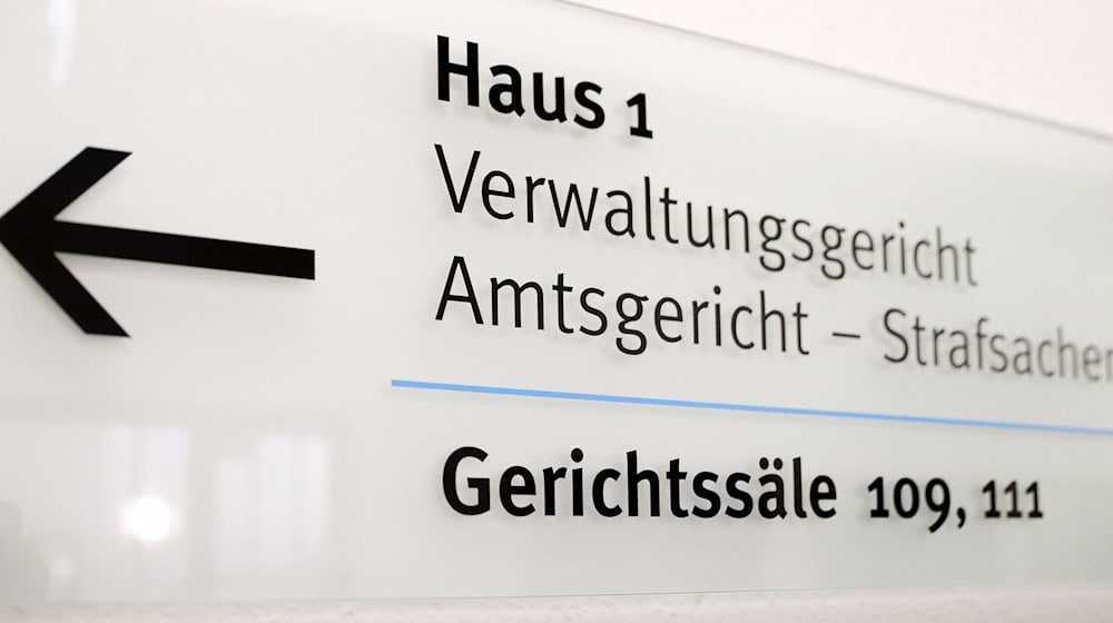 Das Geraer Verwaltungsgericht gibt vier Klagen von AfD-Mitgliedern in waffenrechtlichen Verfahren statt. (Archivbild)  / Foto: picture alliance / Jan Woitas/dpa-Zentralbild/ZB